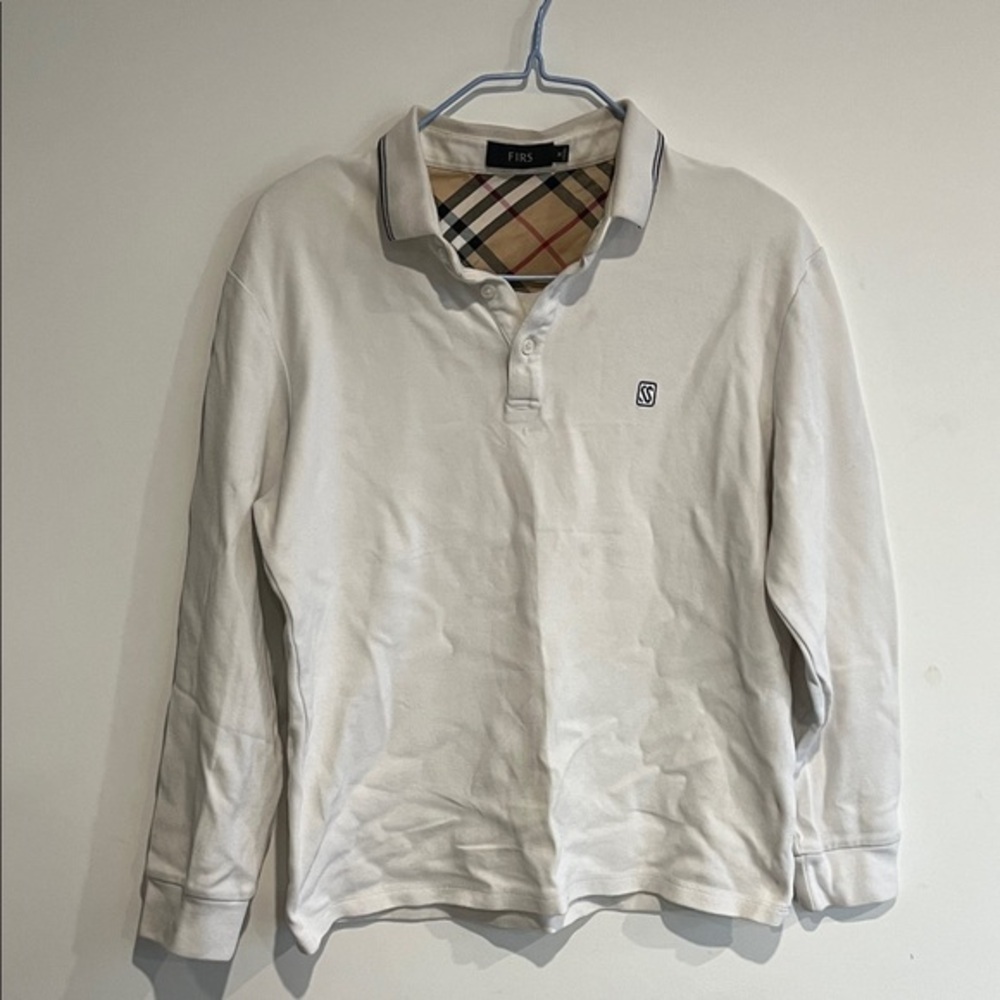 White Long-Sleeve Polo Shirt with Contrast Collar